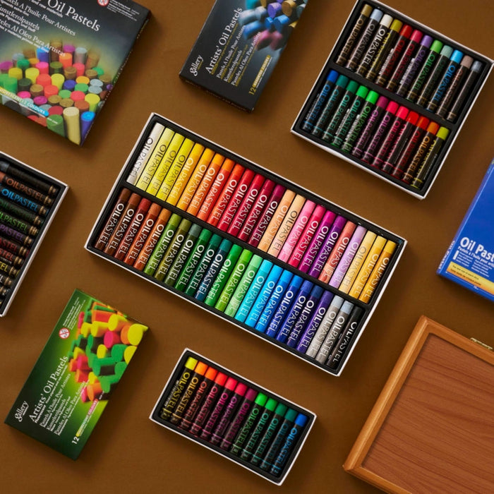 Mungyo Artist Oil Pastels open box showing vibrant colour assortment